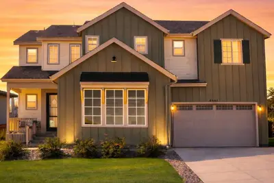 Image de Fully Furnished 5 Bedroom Castle Pines Home