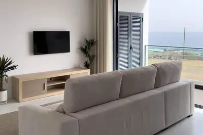 Image de Elegant 2-bd apt, near seafront and seaview - Lcgr