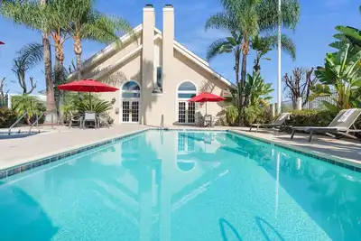 Image de Listing photo 3 Units: Pet-Friendly Kitchen Suite 2 mi to Carbon Canyon Regiona