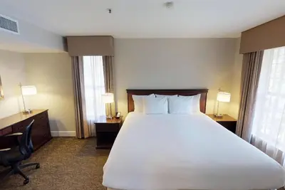 Image de 2br Suite with Full Kitchen near Brea Mall - 3. 3 mi | Free Hot Breakfast, Pool