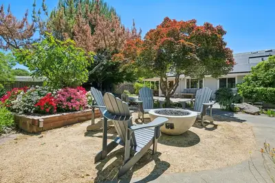 Image de Wine Country Escape | Hot Tub & Fire Pit