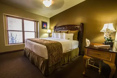 Image de Zion Park Retreat | 1 Unit | Steps from Zion National Park Entrance and Shuttles