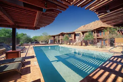 Image de Red Rock Escape | 1 Unit | Steps from Zion National Park and Virgin River Trails