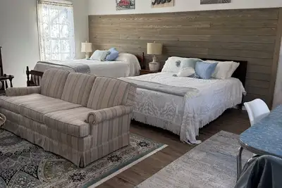 Image de Private & Cozy Nice Studio with Ac in charming Corinth