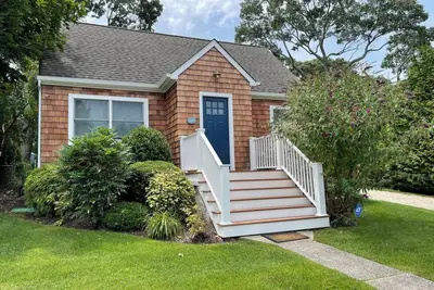 Image de 2 Bedroom home in New Suffolk, Near beaches.