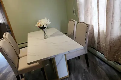 Image de Charming Newly Furnished 2-Bedroom Apartment in Manchester