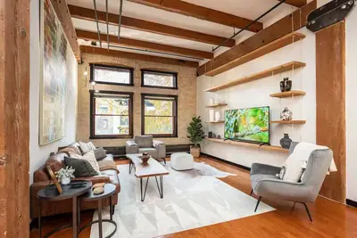 Exclusive Executive Exchange District Condo | 2 Bed | 2 Bath |