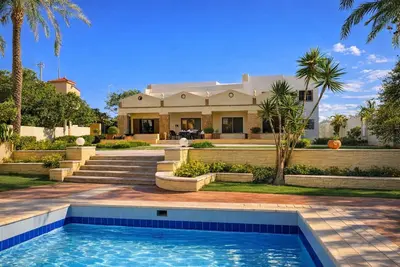 Image de The Diplomat luxury family villa with Ac and amazing big pool.