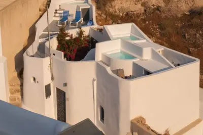 Image de Maison Fira avec jacuzzi sur le toit