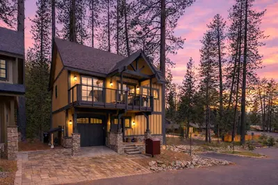 Image de Steps to Lake + Near Cave Rock + Heavenly Ski Resort | Tahoe Glen