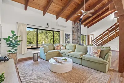 Image de Brand New! Pool, Hot Tub, Bbq, Fire Pit & Games