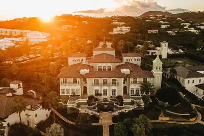 Image de Private Ritz Carleton Residence - 2 Bed 2. 5 Bath - 5 Star Family Friendly Luxury