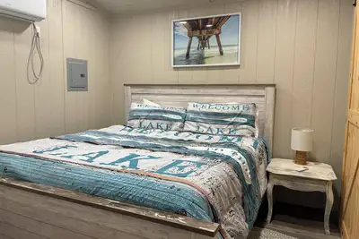 Image de 4-bedroom mobile home in peaceful Kingston with Ac comfort close to the lake
