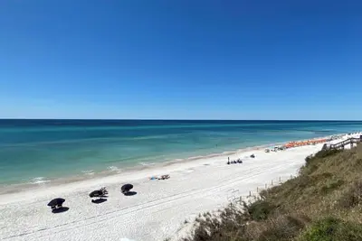Image de Spacious 4-bedroom house in beautiful Inlet Beach Florida w heated pool