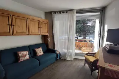 Image de À 300m des pistes de ski, 1er étage, balcon, parking, télévision, casier à ski, 36m², Les 2 Alpes