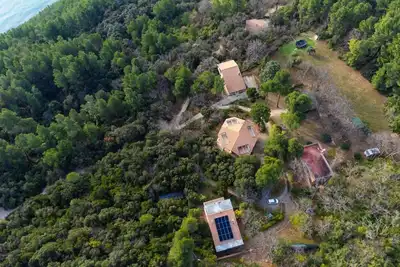 Image de Nestled in the wild and romantic heart of the Parco Naturale del Monte Conero, this exclusive 250 sqm luxury villa is far more than a holiday home: it is a private retreat where nature, comfort, and beauty come together to create an unforgettable experie