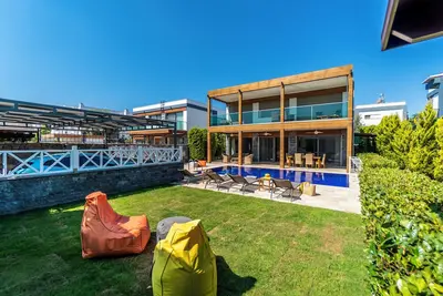 Luxury Villa - Private Pool - Prime Location