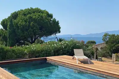 Image de Villa avec plage à 5min à pied, vue mer, piscine, baie d’Ajaccio, Corse du sud.