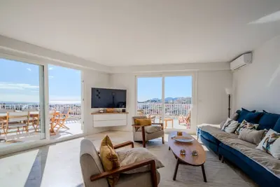 Image de Appartement avec terrasse et vue mer