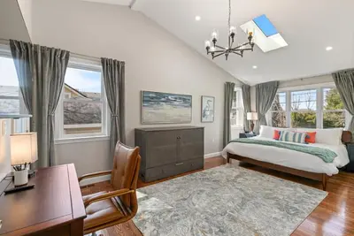 Image de Spacious 5br Executive Retreat - 10 Min to Boston