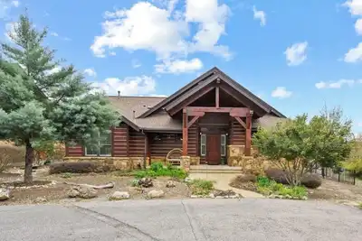 Image de Luxury Cabin style home on Lake Travis' Northshore
