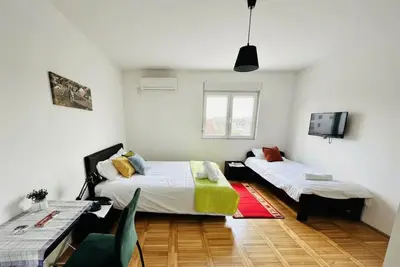 Image de Airport Studio-Quick City Access w/ Free Breakfast