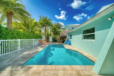 Image de Mermaid Retreat – Coastal Paradise Just Steps from Sombrero Beach