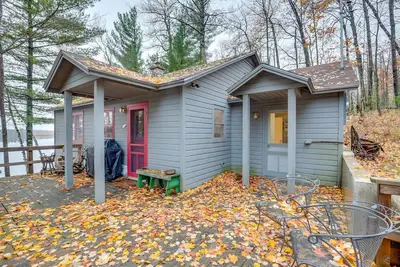 Image de Cozy 2-bedroom Cottage on Crystal Lake. Your perfect summer getaway.