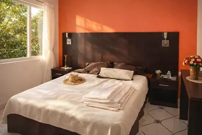 Image de Private country house with swimming pool, park and barbecue area.