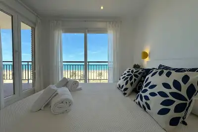Image de Precioso Apartamento Frontal Al Mar - Location réservée familles