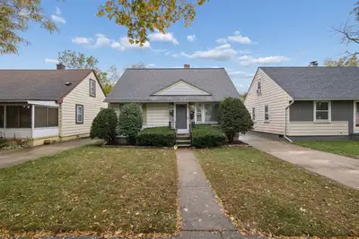 Image de Airport Getaway -2br near Detroit sports & events 20 min from Downtown A2