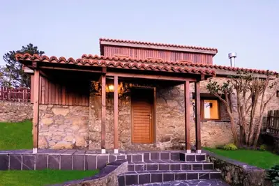 Image de Cottage with pool in Doniños