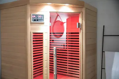 Image de 🍇 Escapade Vigneronne à Chablis | Suite Premium avec Sauna & Balnéo