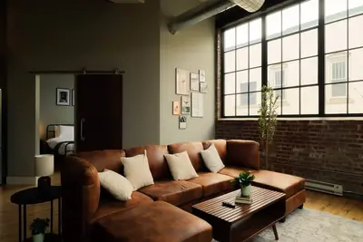 Cooperage 214 | 2bd Boutique Loft Stay