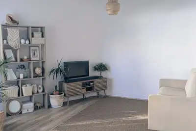 Image de Centrally located, air-conditioned apartment on the beach