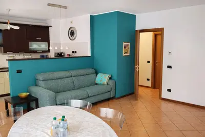 Image de Cozy three-bedroom apartment in Santa Giulia, well-serviced neighborhood