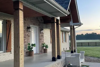 Image de Retreat house upper floor w/ 2 bedrooms in fabulous Nancy with cool Ac breeze