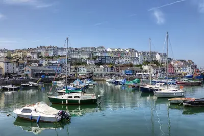 Image de Anzac is a spacious four-bedroom holiday home in Brixham
