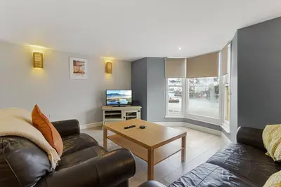 Image de High Hopes, a stunning Grade Ii listed Brixham holiday cottage