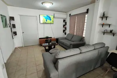 Image de Comfortable and cool apartment