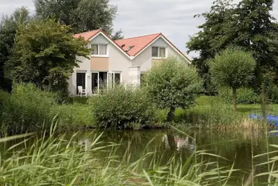 Image de Bungalow mitoyen avec sauna privé