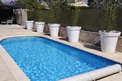 Image de Proche plage, villa rénovée et lumineuse * Terrain de pétanque * Clim * Piscine