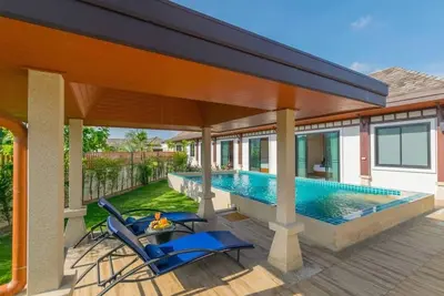Image de Rawai Vip | Naiharn Beach | 3-bedroom Pool Villa
