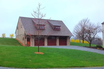 Image de Stylish Cottage Loft Rental on a Farm in Lancaster County near Philadelphia, Pennsylvania