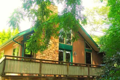 Image de Riverfront Cabin Rental with a Private Beach on Youghiogheny River near Pittsburgh, Pennsylvania
