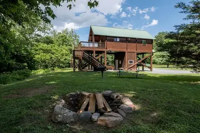 Image de Rustic Riverfront Cabins and Private Island in Virginia