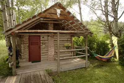 Image de Rustic, Cozy Log Cabin Rental near Idaho Falls