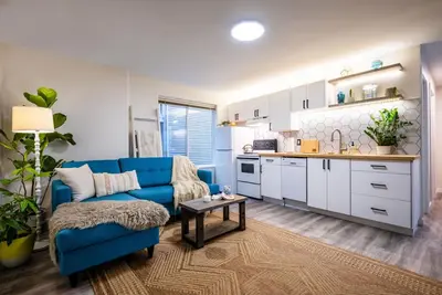 Image de Brand New 1 Bedroom Suite In Family Friendly Neighbourhood
