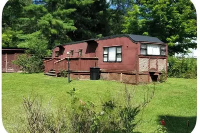 Image de 2 bedroom camper/trailer 3. 5 miles from All Star Village on a very quiet road.