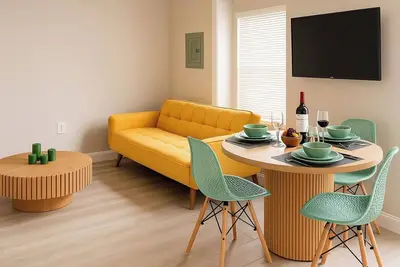 Image de Cozy & Charming 1br 15 minutes from New Haven